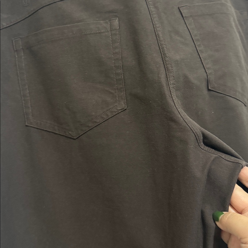 LULULEMON Like New Citysleek mid-rise barrel leg pants light utilitech espresso - Picture 9 of 10